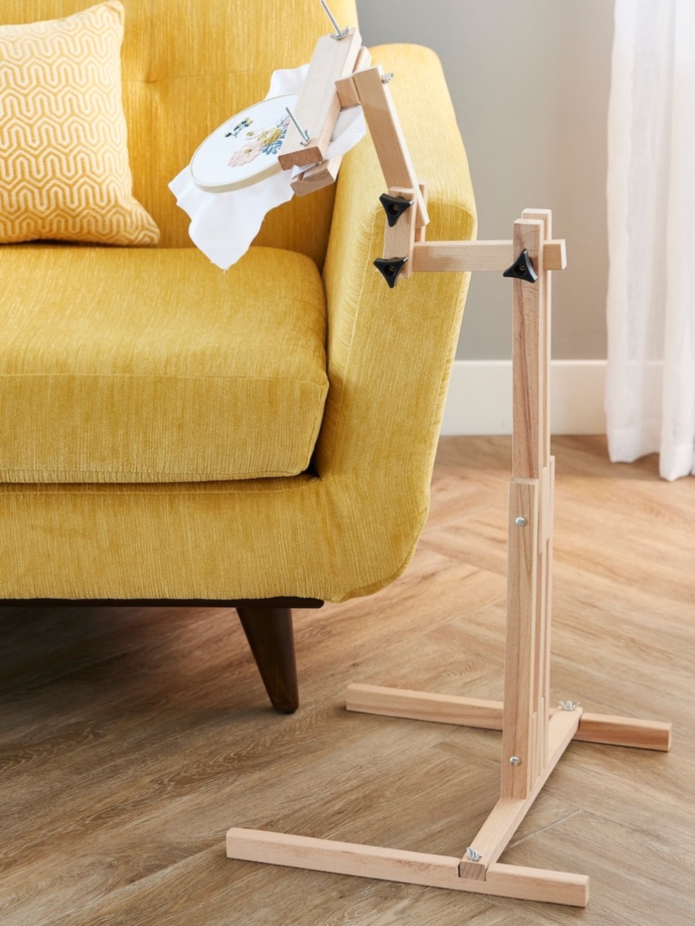 Loops & Threads Adjustable Craft Stand Wood Needlework Sewing Embroidery - Picture 8 of 8